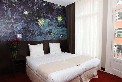 Hotel Van Gogh image 1